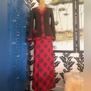 Gino Paoli 1960s Plaid & Brown Italian Wool Knit Vintage 2-Piece Skirt Set